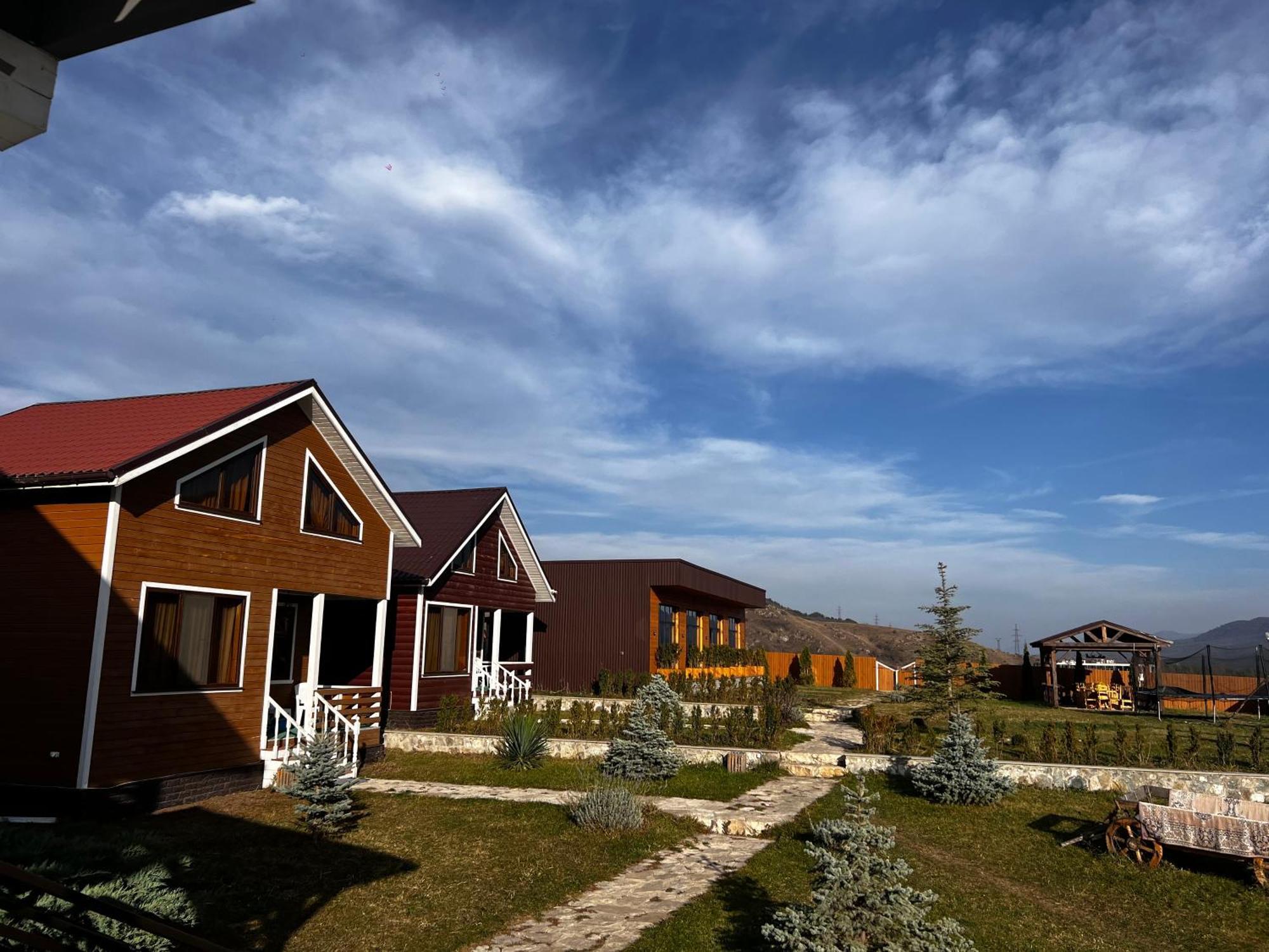 Cottage Chalet And Tours Dilijan Exterior photo